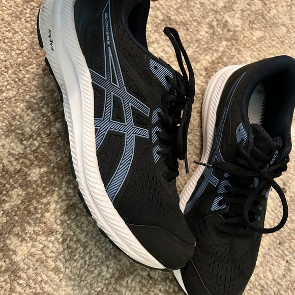 ASICS sneakers - Picture 3 of 3